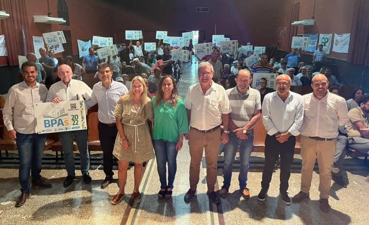 Productores de Inriville recibieron aportes por más de 7  millones de pesos