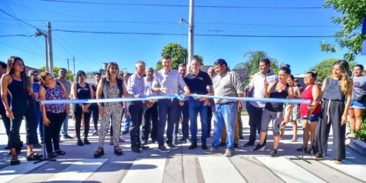 A partir de hoy, el barrio Parque República goza de calles asfaltadas