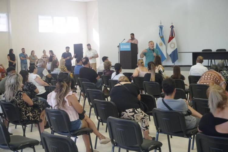 Entregaron créditos del Banco de la Gente