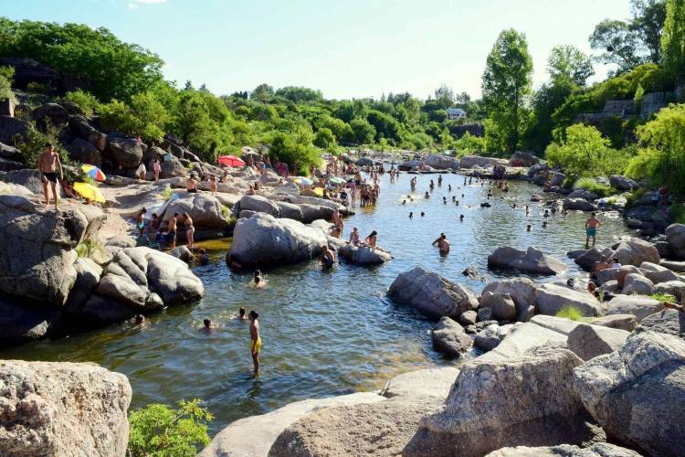 En Córdoba, este finde largo se movilizaron más de 20 mil millones de pesos