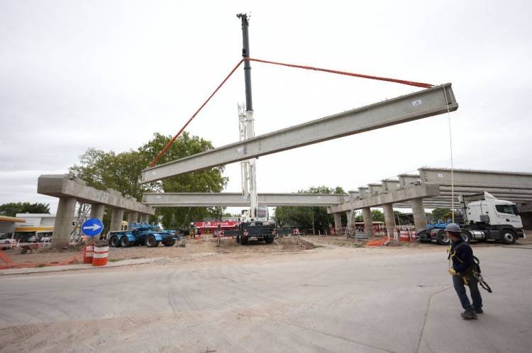 En Colonia Caroya, avanza la obra del viaducto de Av. San Martín