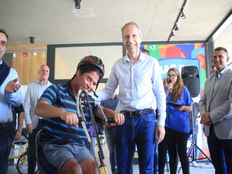 Entregaron 5 bicicletas adaptadas a sanfrancisqueños con discapacidad motora 