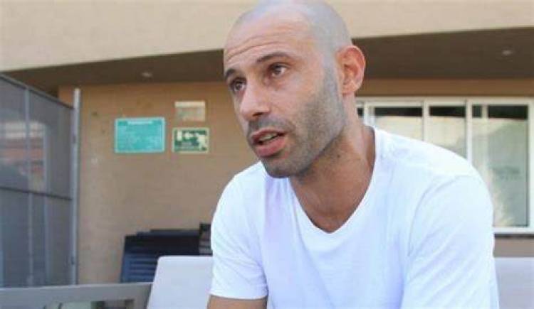 Scaloni :"No miramos la edad de los convocados, vemos el mérito"