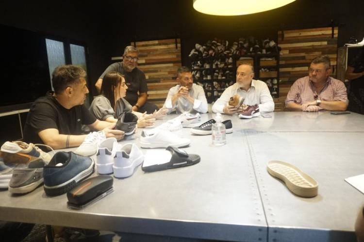 Accastello visitó la Cooperativa de Trabajo Buen Paso
