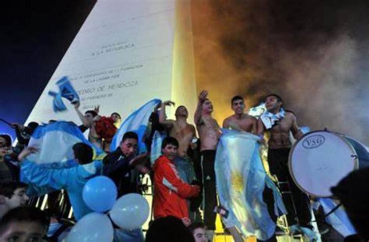 Argentina entre festejos y operativo 