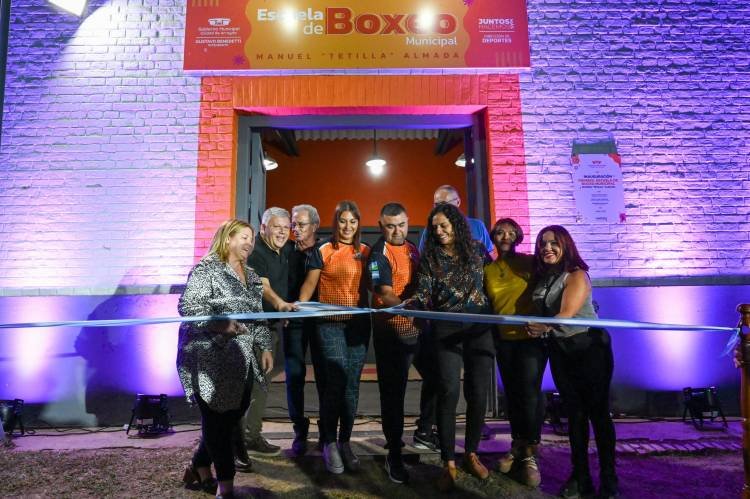 En Arroyito, inauguraron la primera Escuela Municipal de Boxeo