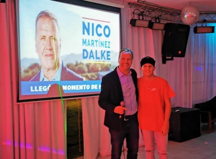 En Mendiolaza, Dalke salió a ponerle movimiento a su campaña con un original rap