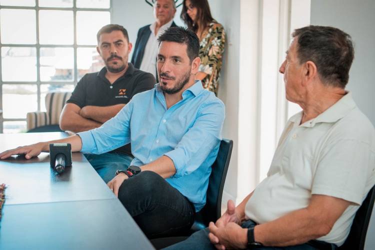 El intendente Ferrer visitó las nuevas oficinas del Parque Industrial