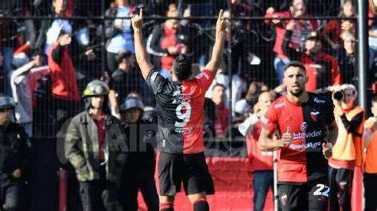 Colón con Wanchope viene bien