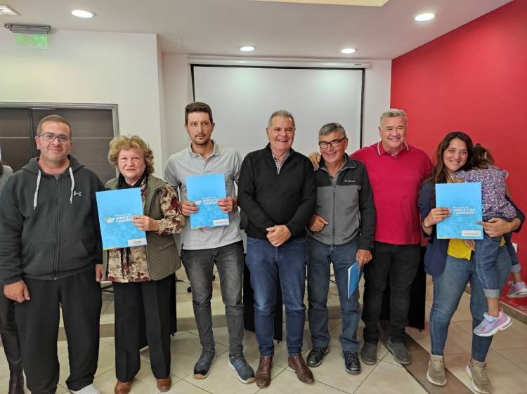 Productores del sur cordobés recibieron aportes del Gobierno provincial