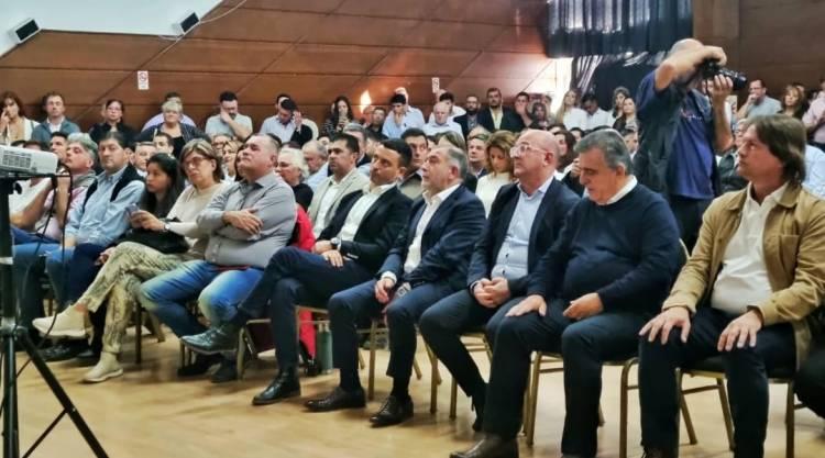 Rodrigo de Loredo encabezó reunión de candidatos a intendentes de toda la provincia