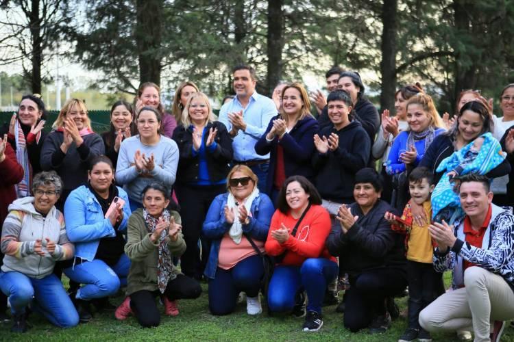 Myrian Prunotto visitó seis localidades en un día