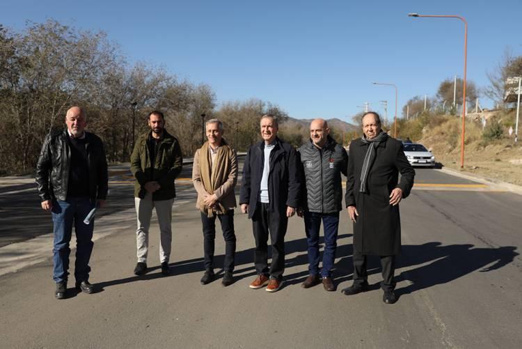 Schiaretti visitó Carlos Paz para supervisar la pavimentación de la Costanera Interbalnearia