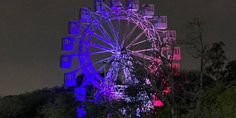 Hoy, la Rueda Eiffel se iluminará con los colores de Córdoba