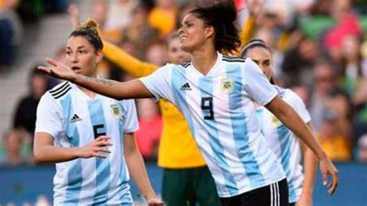 Argentina no pudo en el fútbol femenino hilvanar su primer triunfo