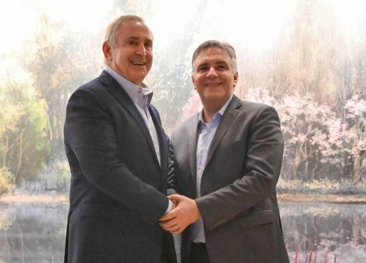 Martín Llaryora recibió al embajador de Estados Unidos