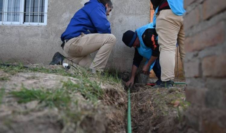 En la zona sur de la ciudad, continúa extendiéndose el programa  “Más Agua, Más Salud”  