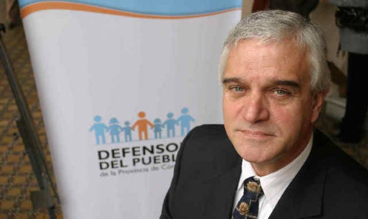 Decara propone más protección para la identidad digital de menores de edad