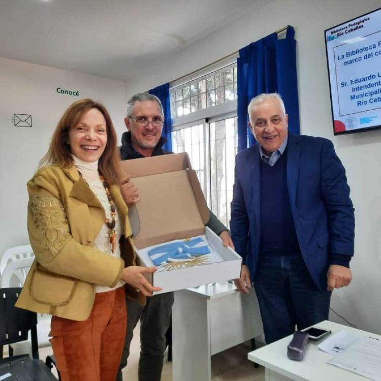 En Rio Ceballos, habilitaron la Biblioteca pedagógica