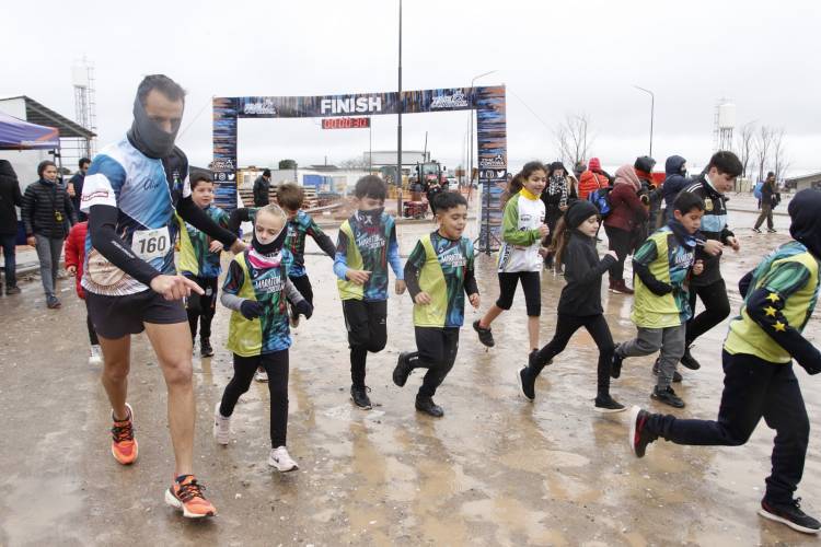 La lluvia no pudo con la Maratón Circular