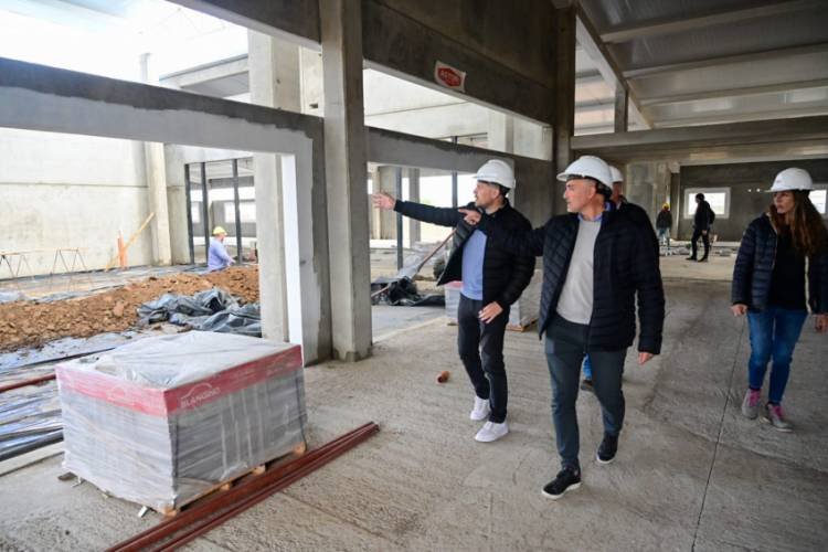 Comenzaron con los trabajos internos del nuevo secundario politécnico