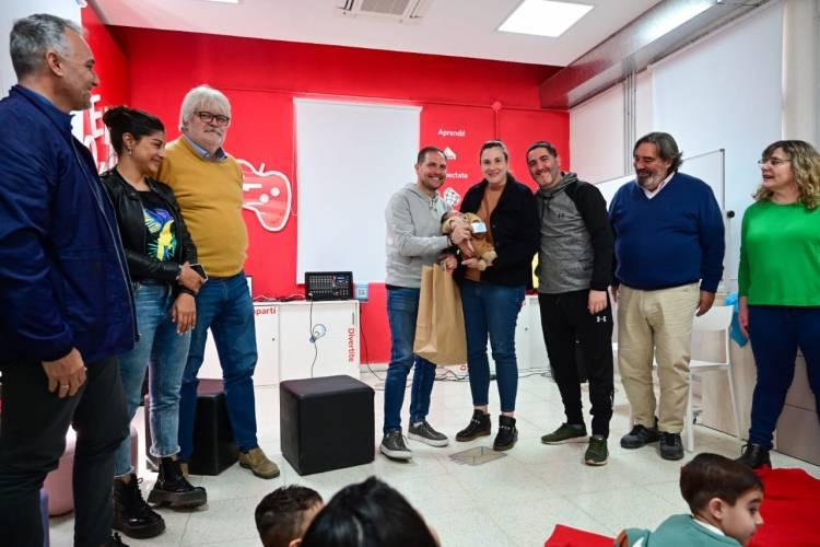 El Municipio continua priorizando el acceso temprano a la lectura desde los primeros días de vida