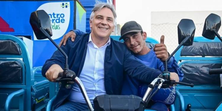 Más carreros dejaron sus caballos a cambio de  motocargas