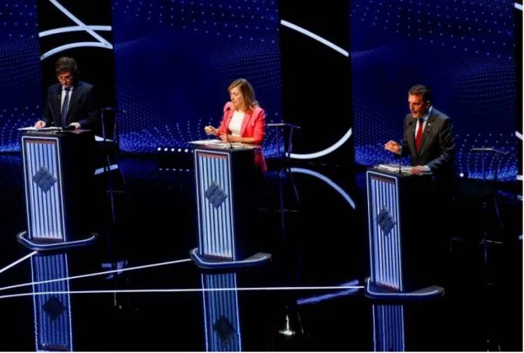 Chicanas, risas y gestos de incomodidad: así se vivió el segundo debate presidencial