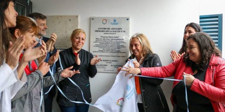 Asombroso cambio del centro de salud de barrio Zumarán