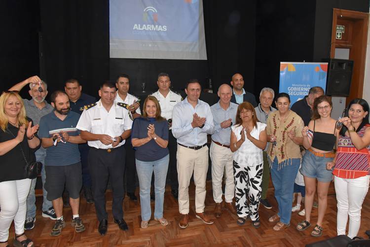Familias de Villa Allende recibieron herramientas para prevención del delito