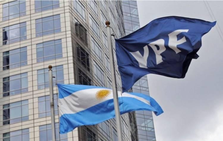 Las acciones de YPF saltaron 40% en Wall Street luego de que Milei anunciara su privatización