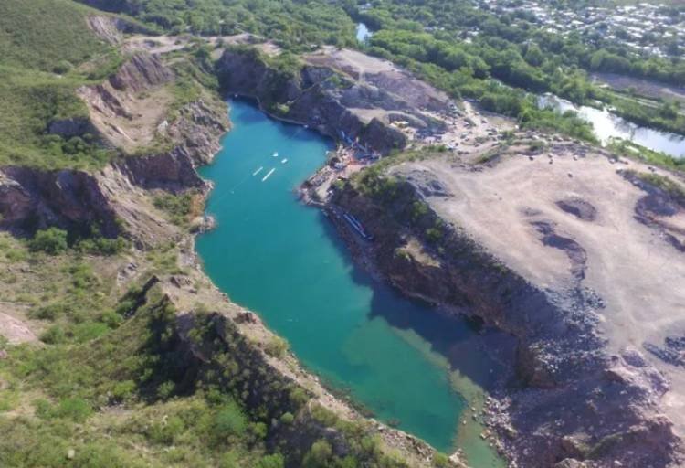 La Laguna Azul de La Calera volverá a ser de acceso público