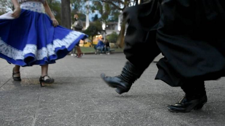 Más de 350 bailarines participarán de la apertura del recorrido peñero