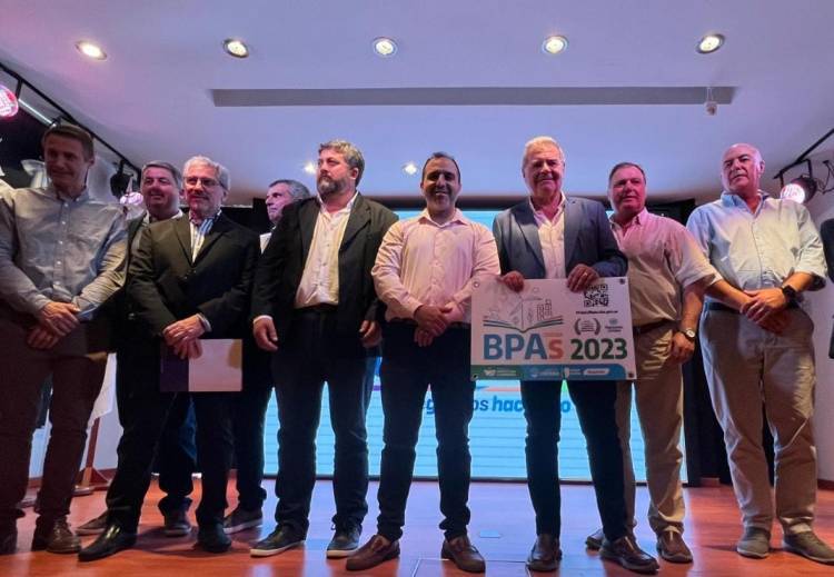 General Deheza: Entregaron fondos para  obra que aliviará el impacto de las lluvias en  unas 2.200 hectáreas