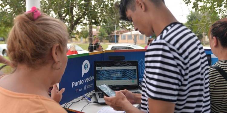 El Municipio ayuda a los vecinos a realizar gestiones cerca de su hogar