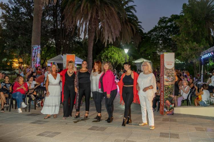Emprendedoras exhibirán sus creaciones en  la plaza Pío León