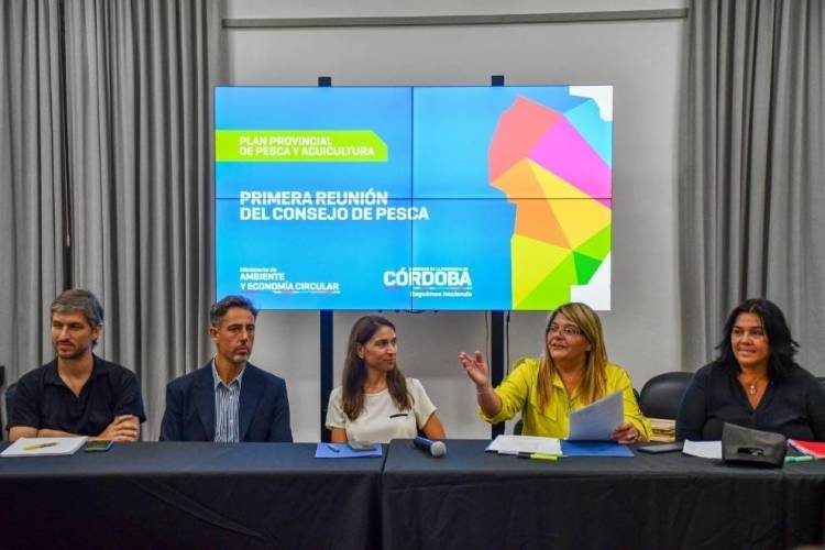 La Provincia impulsa acciones para el desarrollo socioeconómico de las comunidades pesqueras