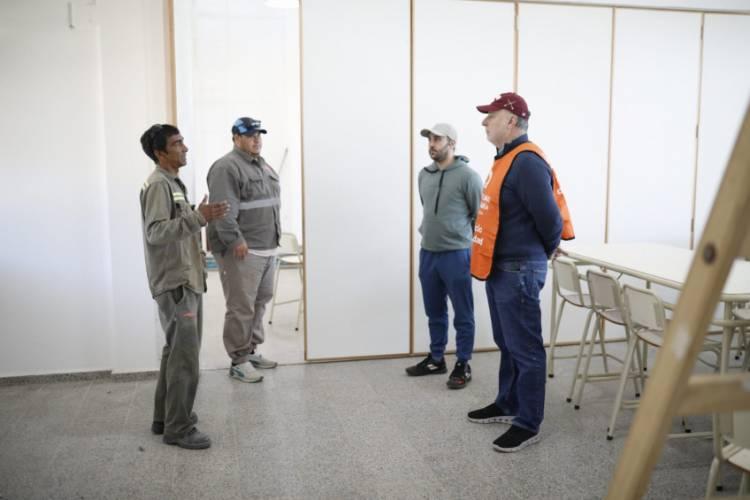 Accastello supervisó las obras de la nueva escuela Proa