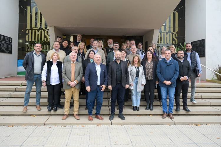 Más de 30 municipios y comunas se reunieron en Arroyito para la 1º Mesa de Trabajo Cultural