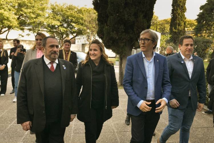 La vicegobernadora participó del 60° aniversario de Hemoderivados de la UNC