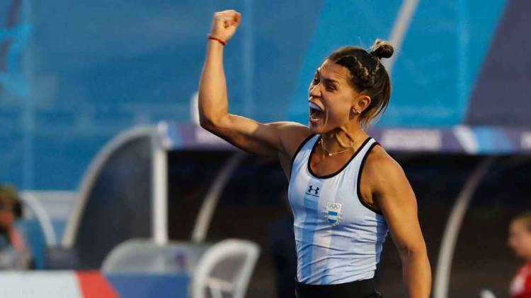 Hockey: Ganaron Leones y Leonas con presencia cordobesa