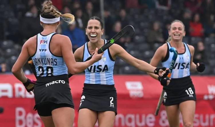 Hockey s/césped: Leonas y Leones volvieron a triunfar