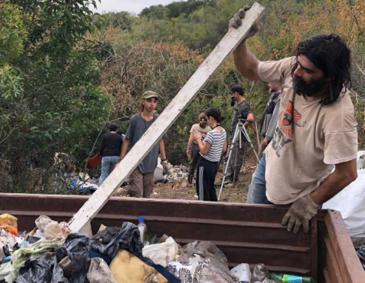 Cerro Azul realizó una limpieza en el sitio arqueológico