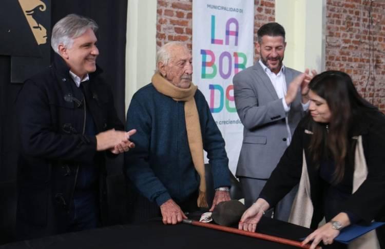 Con un aporte provincial de $100 millones, Laborde ampliará su red cloacal 
