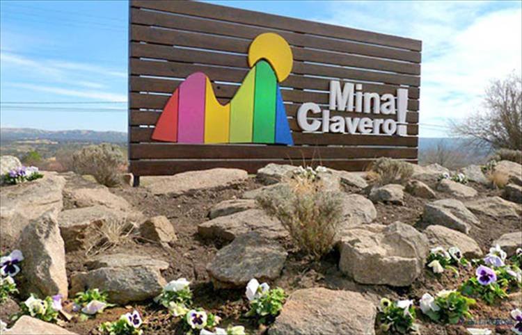 Mina Clavero crece y hace historia