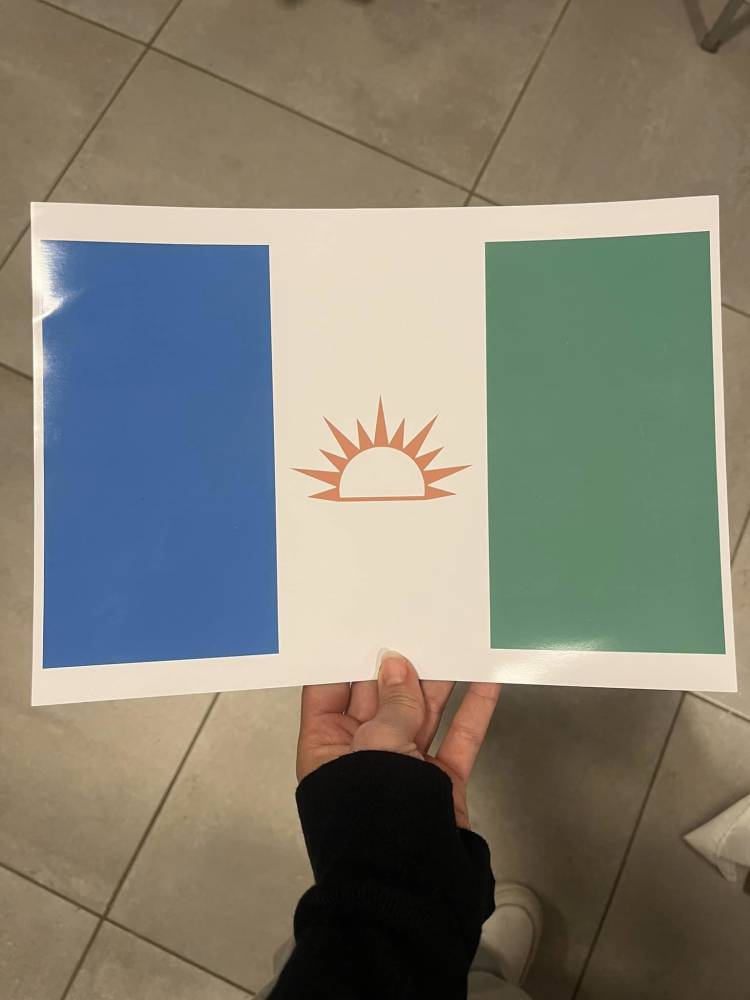 Emotiva presentación de la bandera de Miramar de Ansenuza