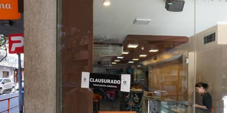 Clausuraron una reconocida panadería de Nueva Córdoba