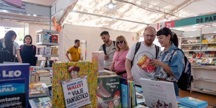 Abrieron la convocatoria para formar parte de la Feria del Libro 2024