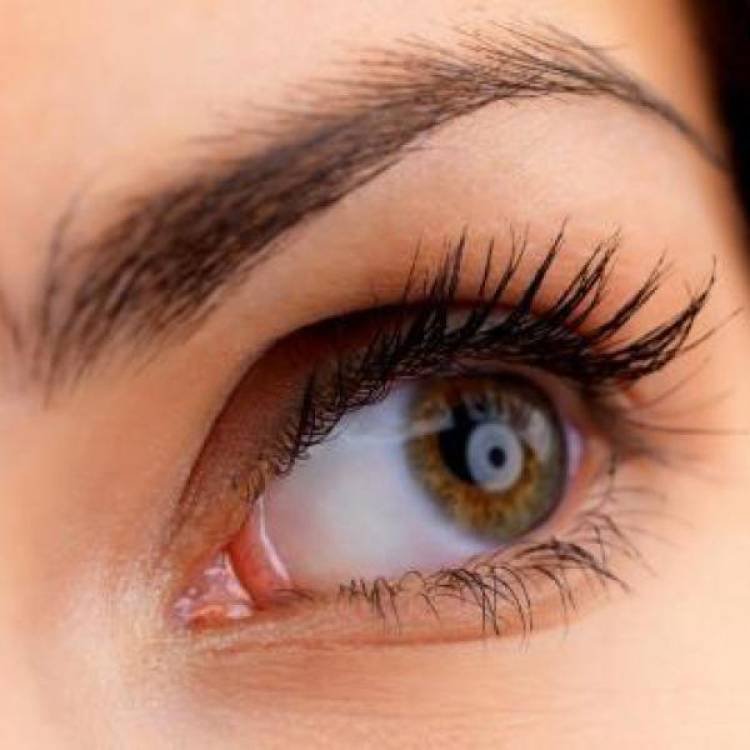 Ojos en Alerta: ¿Cómo detectar el desprendimiento de retina?