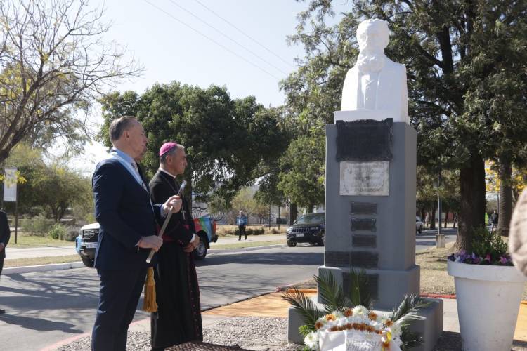Eduardo Accastello: "Villa María es una ciudad abierta que abraza a los que vienen"